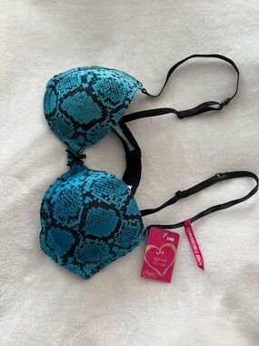 Candie's Teal and Black Patterned t-shirt Bra